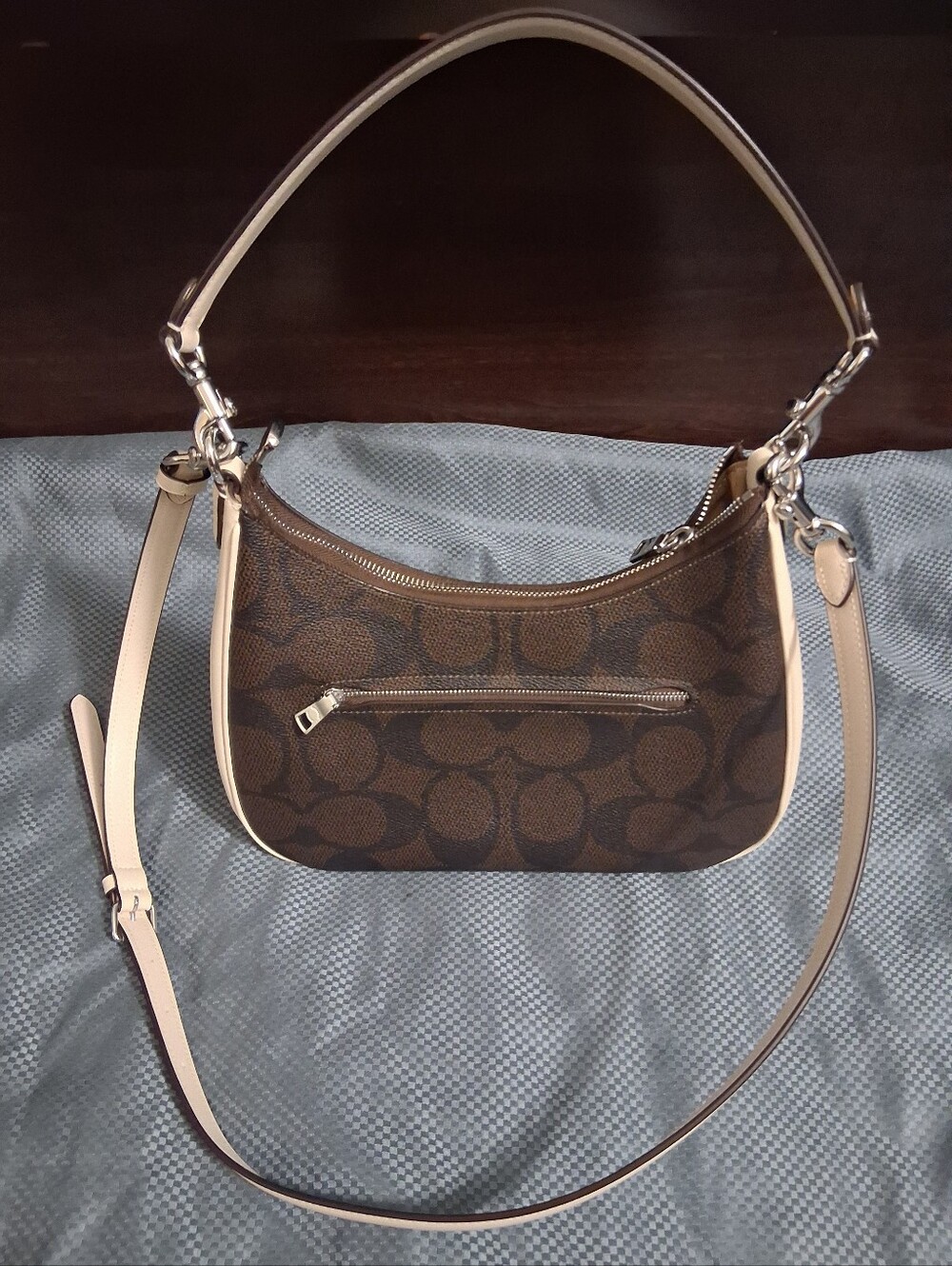 Coach Teri Hobo in Signature Canvas - Picture 4 of 7